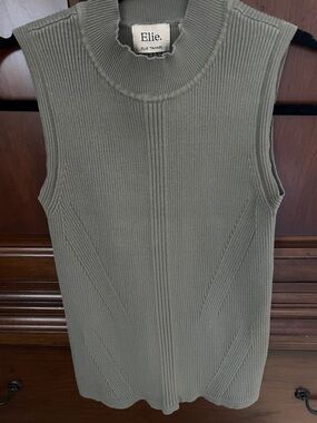 Elie Tahari Olive Green Ribbed Sleeveless Mock Neck Knit Shell